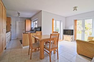 Kitchen / Diner- click for photo gallery